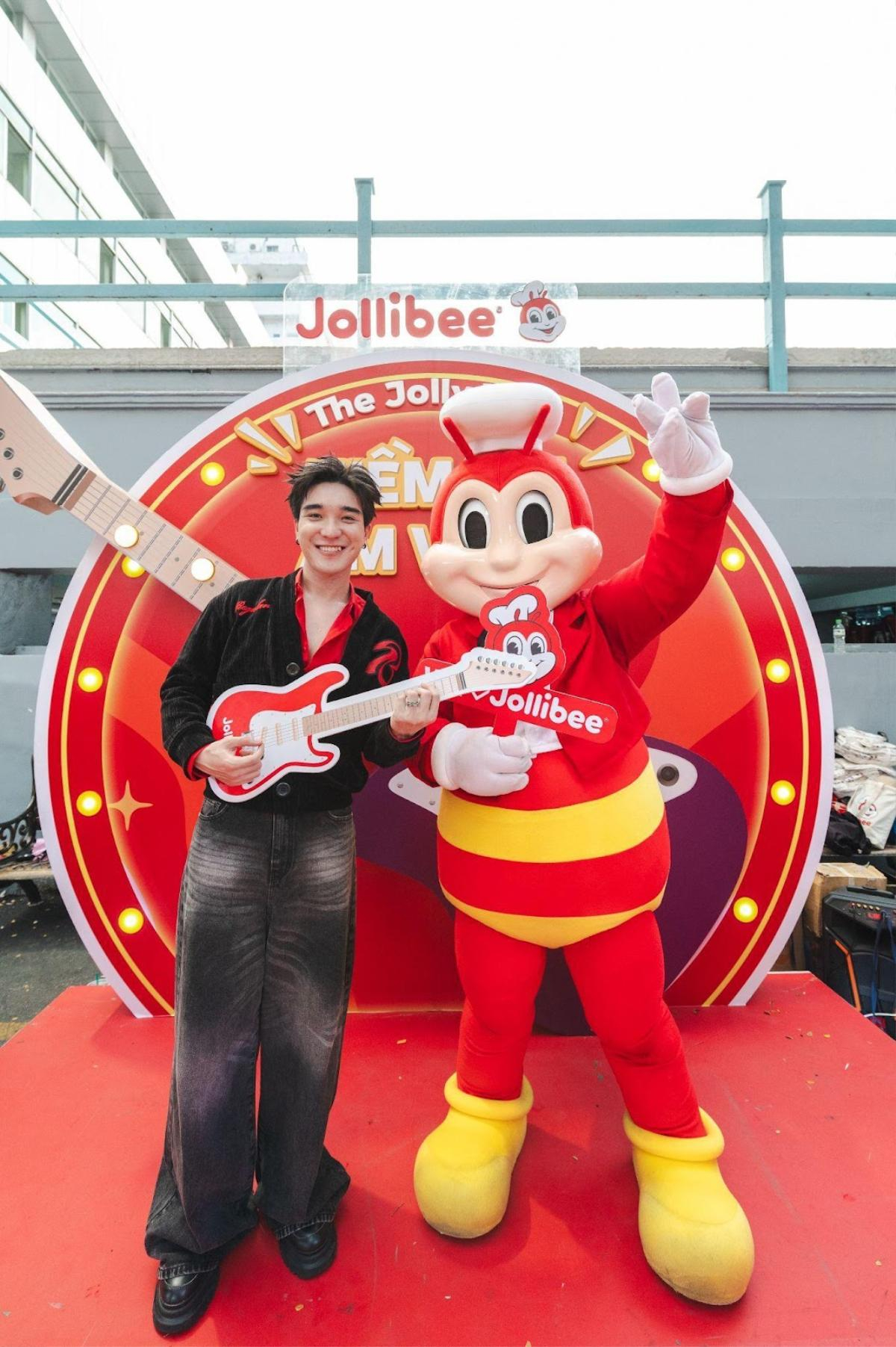 Jollibee hé lộ dàn nghệ sĩ sẽ tham gia biểu diễn tại 300 trường ĐH và CĐ tại The Jolly Tour Ảnh 3