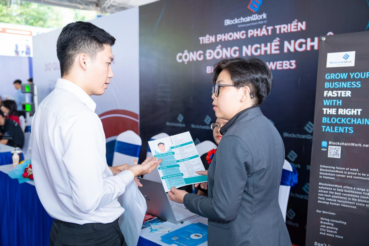 Gần 70 doanh nghiệp Kỹ thuật - Công nghệ đến HUTECH TECHSHOW 2024 tuyển ứng viên giỏi Ảnh 3