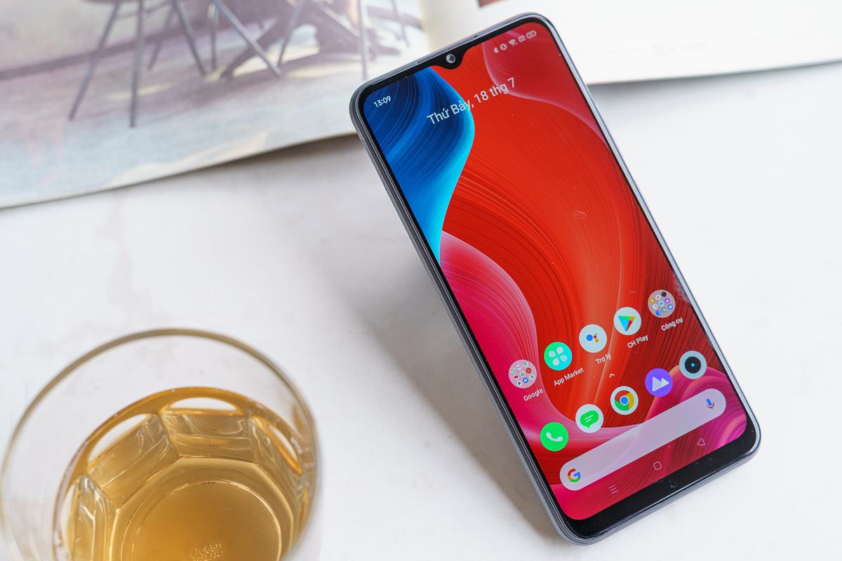 Thử thách: pin 5,000mAh của Realme C11 làm được gì? Ảnh 1