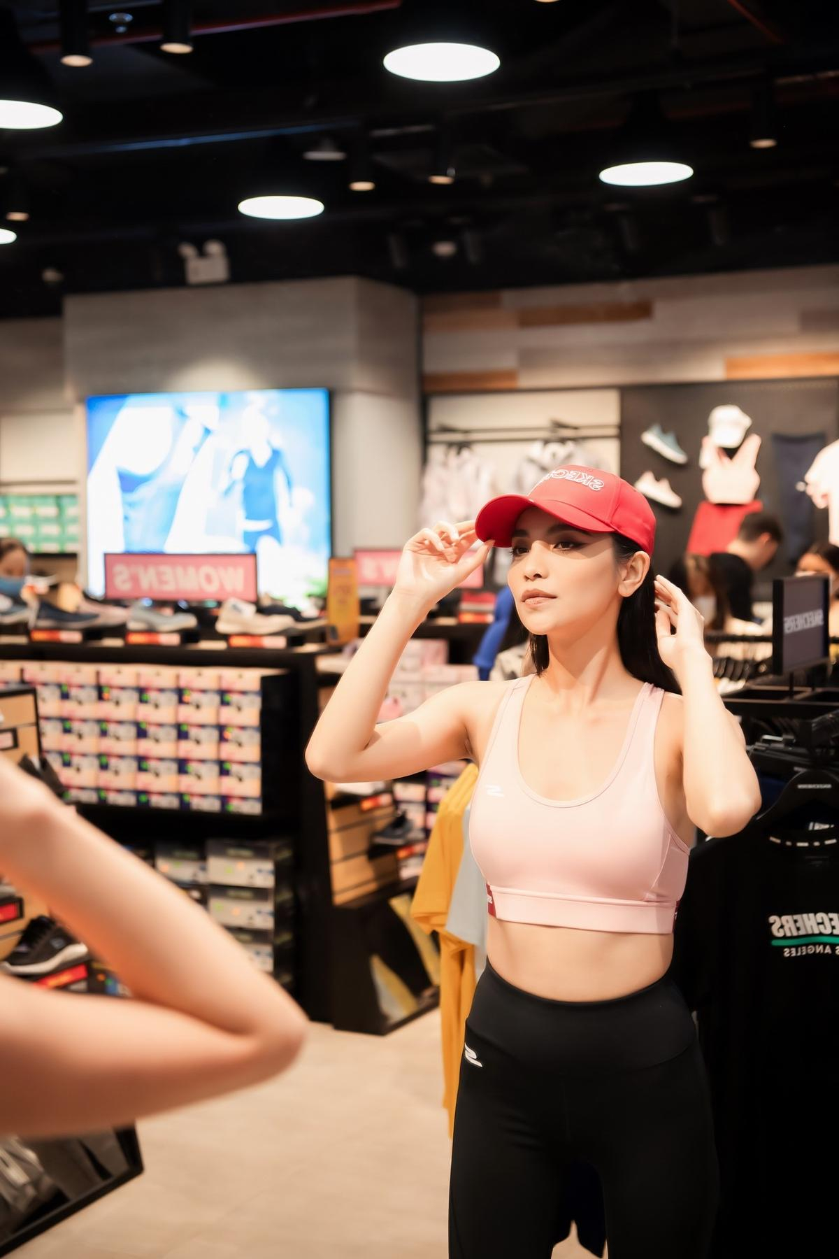 Skechers có store lớn nhất, dàn sao Hà Nội nô nức tham dự khai trương Ảnh 5