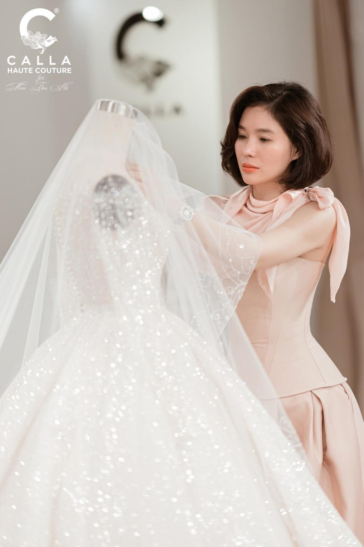 NTK Phương Linh ngỡ ngàng trước tác phẩm Calla Haute Couture do chính mình thiết kế Ảnh 17