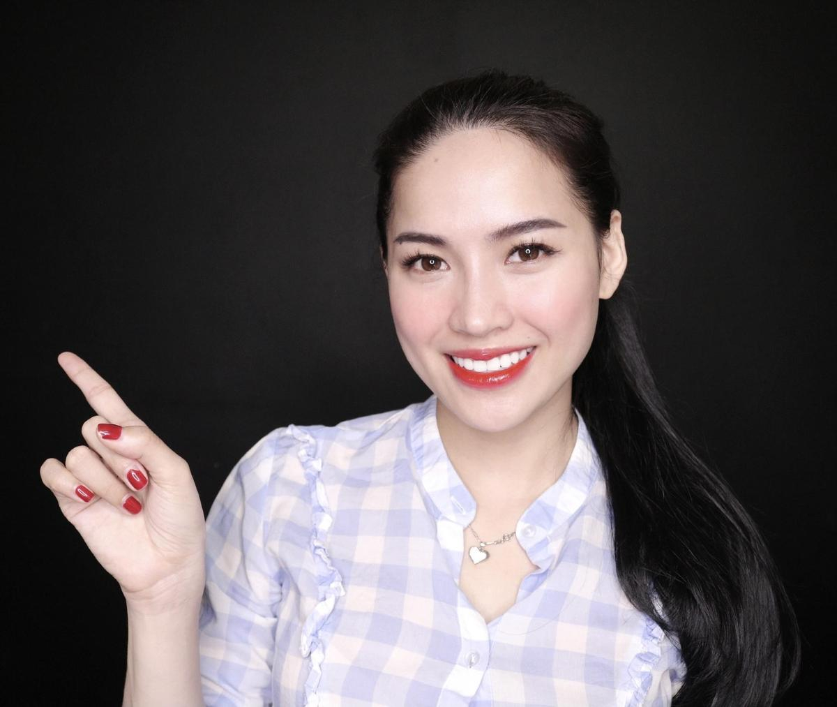 Giới trẻ ấn tượng với cách review sản phẩm của Hot Beauty Blogger Võ Hà Linh Ảnh 4