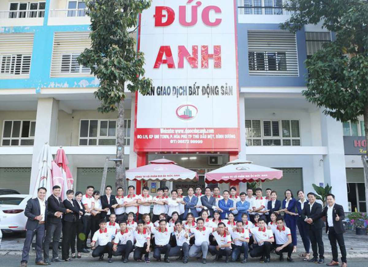 Tập thể Cán bộ nhân viên Đức Anh Group