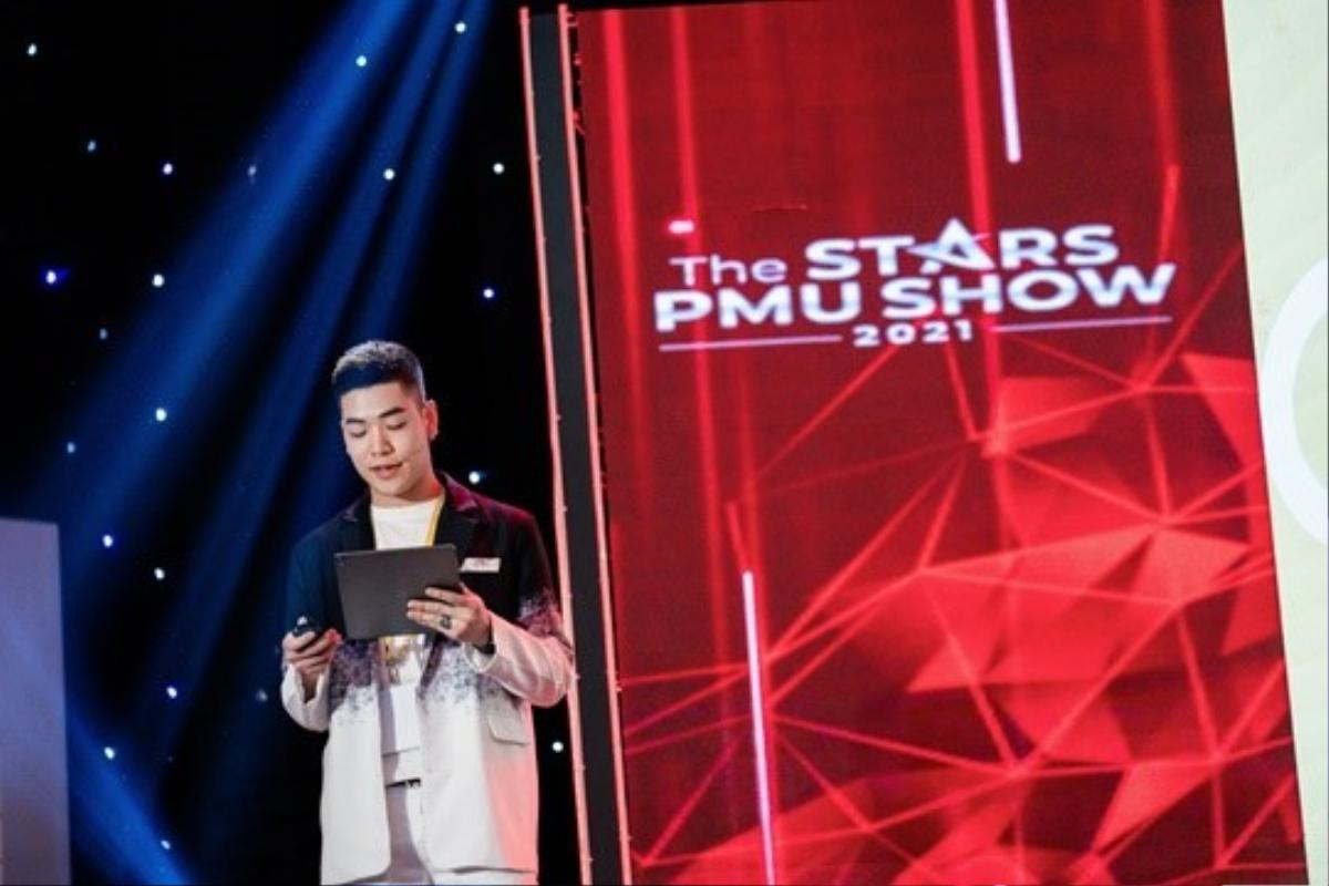 Master Khương Minh tỏa sáng với vai trò chuyên gia phác họa lông mày công nghệ 4.0 tại The Star PMU Show Ảnh 5