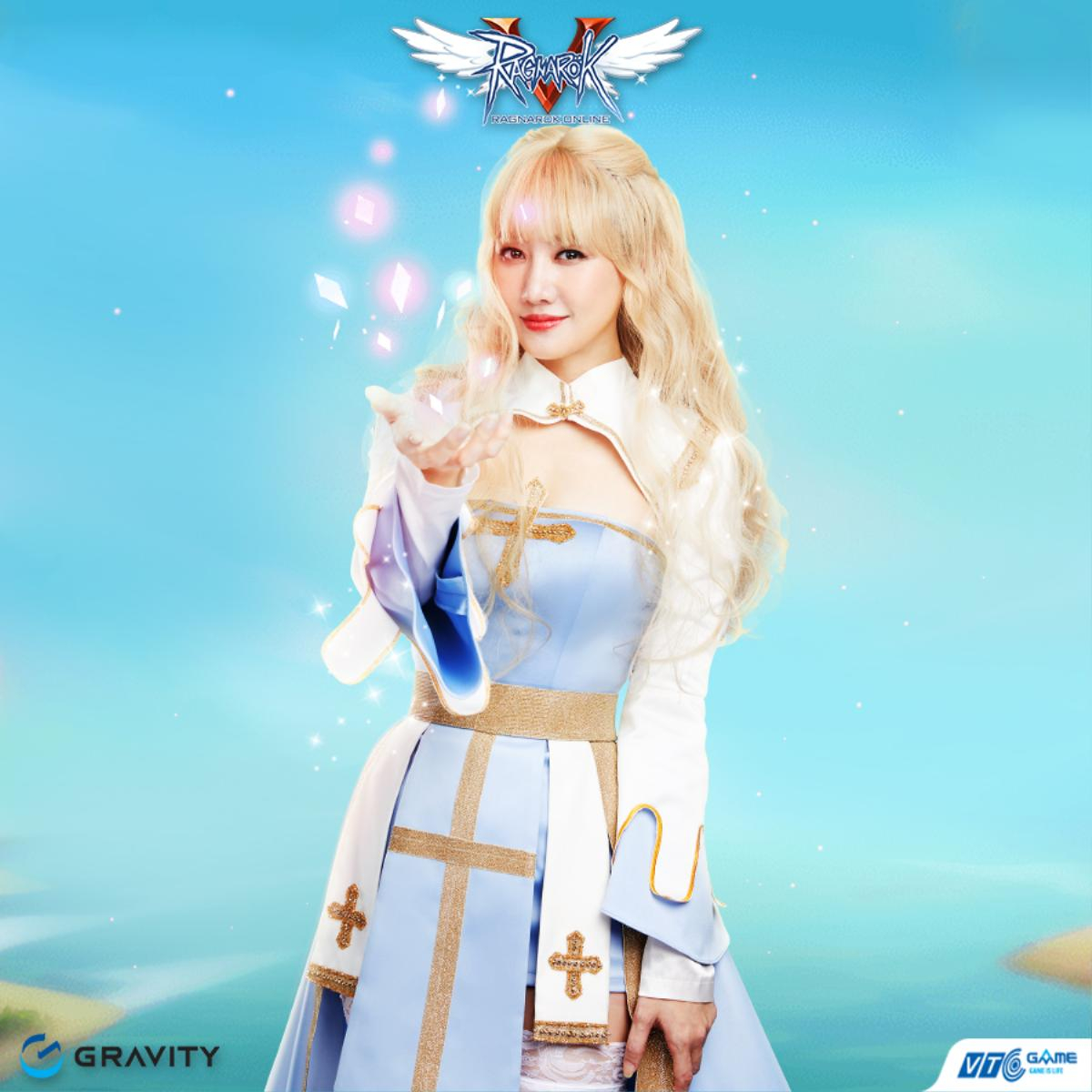 Cosplay Arch Bishop trong Ragnarok Online, Hari Won khoe vẻ đẹp sexy 'không vết muỗi đốt', vòng một nóng bỏng thách thức người xem! Ảnh 3