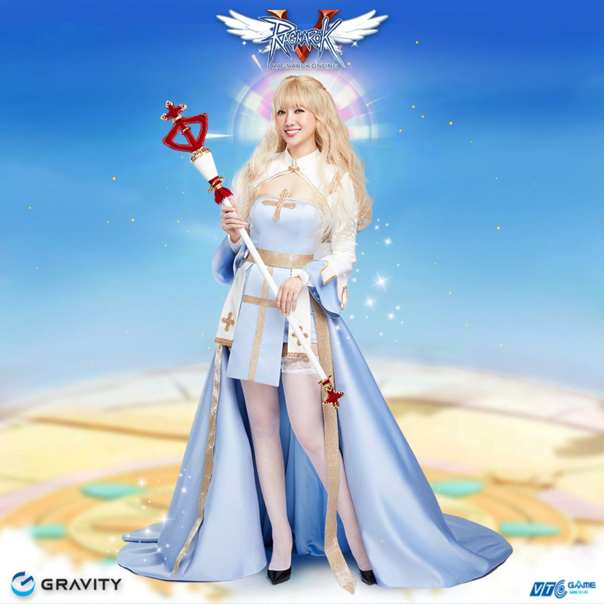 Cosplay Arch Bishop trong Ragnarok Online, Hari Won khoe vẻ đẹp sexy 'không vết muỗi đốt', vòng một nóng bỏng thách thức người xem! Ảnh 8