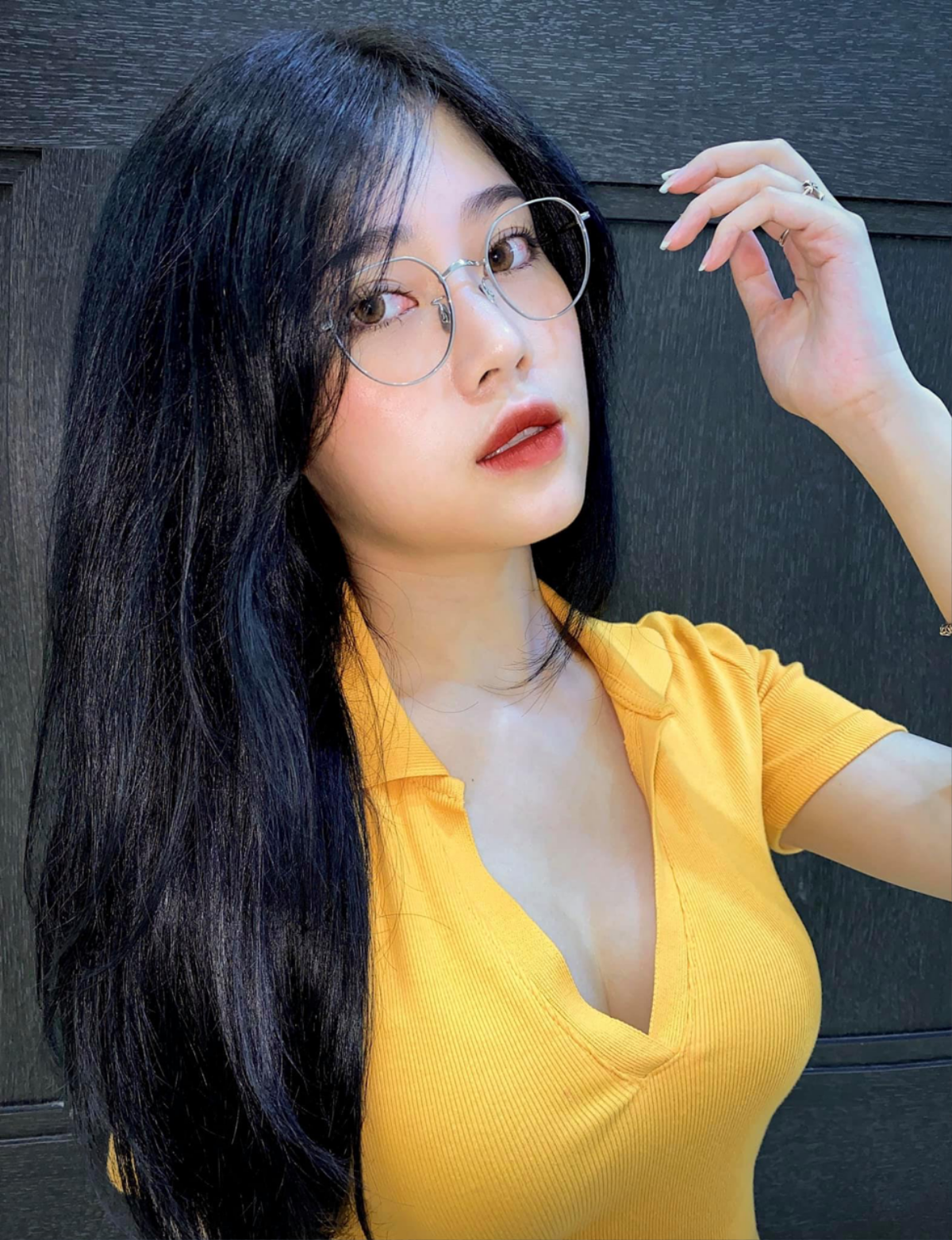 Streamer Thủy Tiên: Hot streamer xinh đẹp, tài năng và quyến rũ Ảnh 1