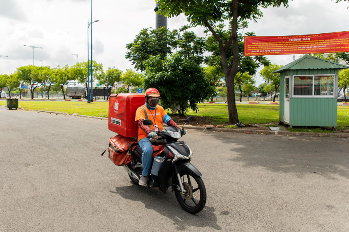 Shopee nỗ lực giao hàng trong mọi tình huống giãn cách tại TP. HCM và các khu vực khác trên cả nước Ảnh 2