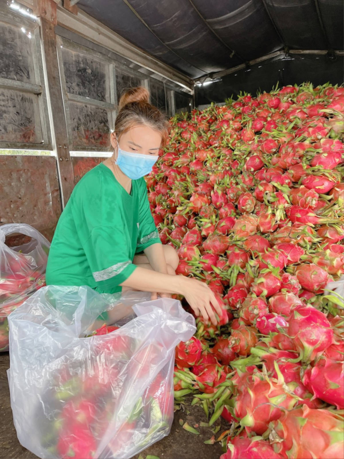 Nữ doanh nhân Nguyễn Minh Nguyệt chi hơn 6 tỷ chống dịch Covid: 'Ai cũng sợ dịch thì ai sẽ là người chống dịch' Ảnh 6