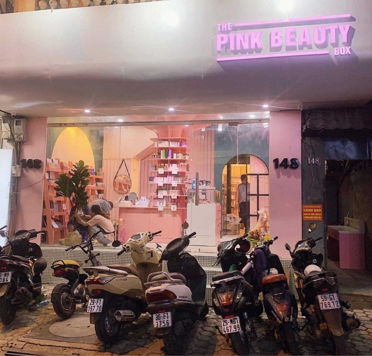 Pink Plus Cosmetic: Cửa hàng mỹ phẩm 'chất' được rất nhiều người yêu thích Ảnh 4