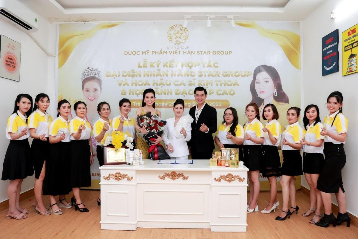 CEO Khanh Trần ký kết với Hoa hậu ca sĩ Kim Thoa làm đại diện thương hiệu Star Group Ảnh 4