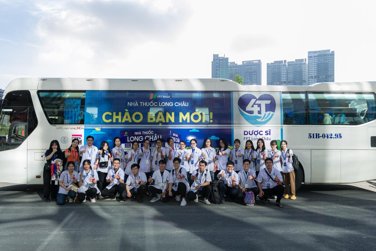 Campus Tour FPT Long Châu: Cơ hội 'vàng' trải nghiệm thực tế cho sinh viên ngành dược Ảnh 1