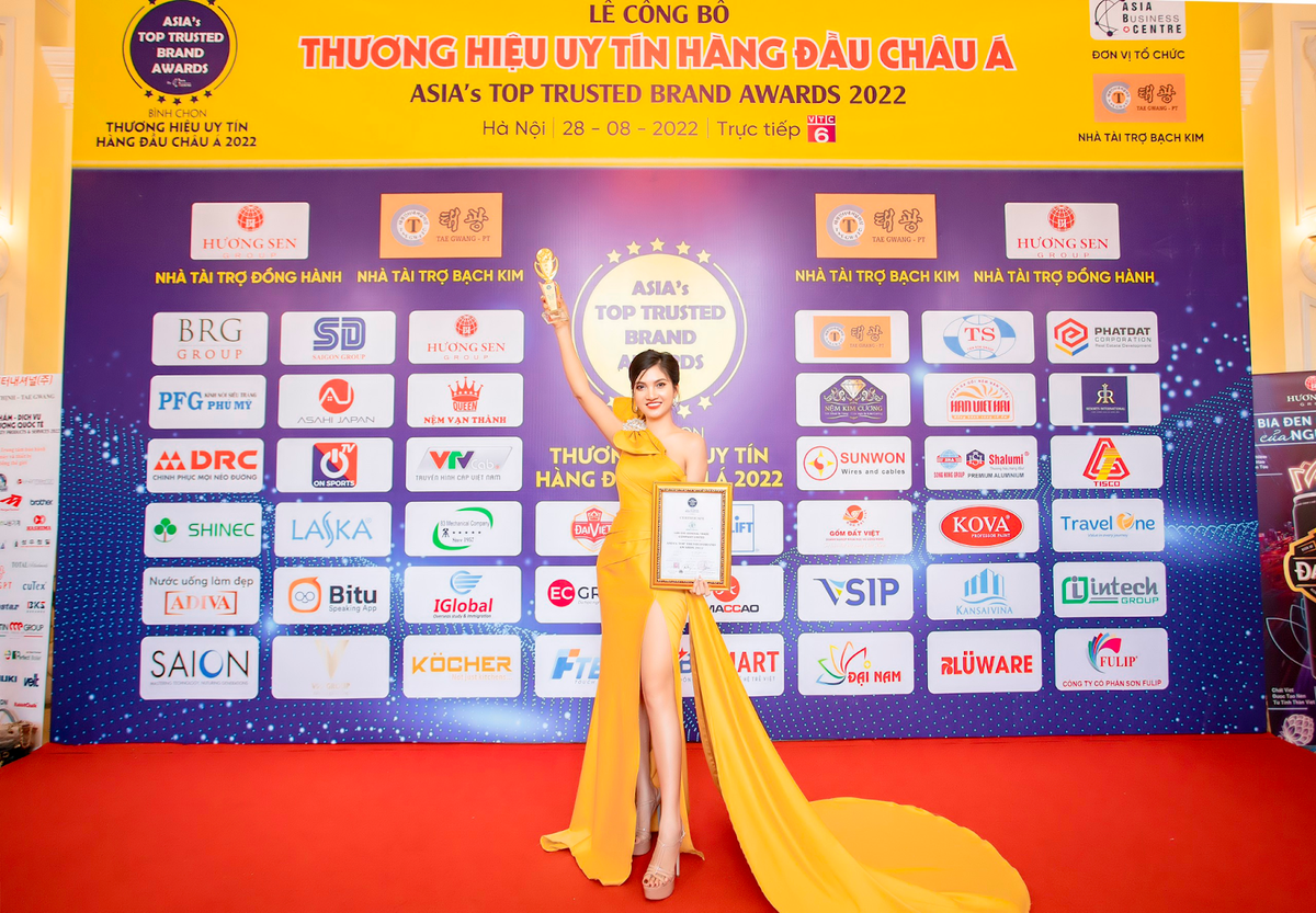 Ceo Đậu Thị Trinh đưa Đông Y Lan Chi lọt top 10 Thương hiệu uy tín hàng đầu Châu Á 2022 Ảnh 1