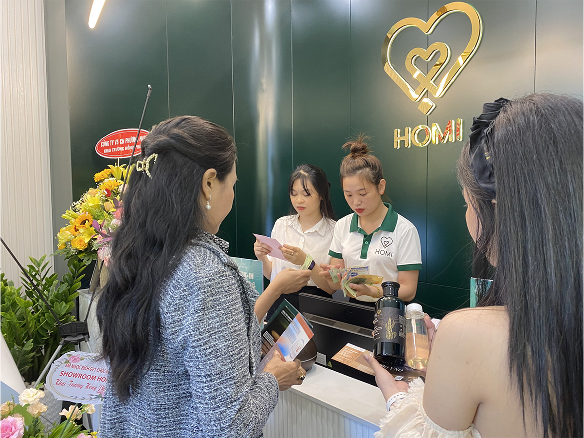 Grand opening - HOMISILK tưng bừng khai trương showroom mỹ phẩm đầu tiên tại TP. Hồ Chí Minh Ảnh 5