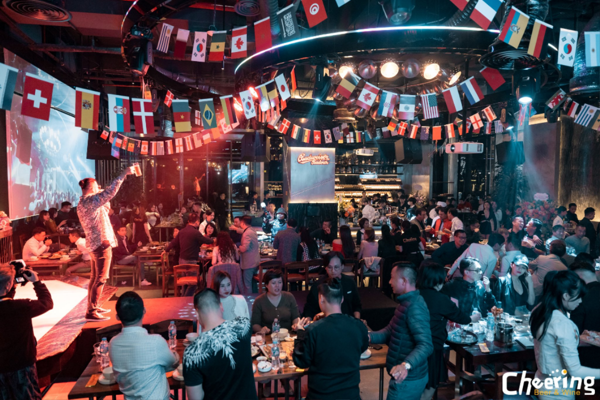 Hình ảnh Khai trương náo nhiệt của Cheering Beer & Wine - Club Beer hàng đầu Hà Thành Ảnh 6