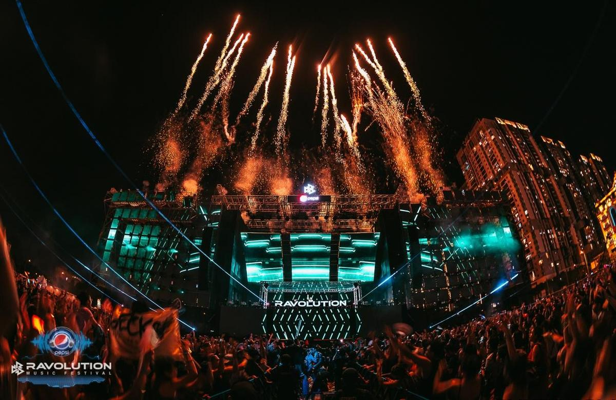 Vạn sắc thái âm nhạc khi giới trẻ hội tụ tại đại nhạc hội EDM Pepsi Ravolution Music Festival 2022 Ảnh 7