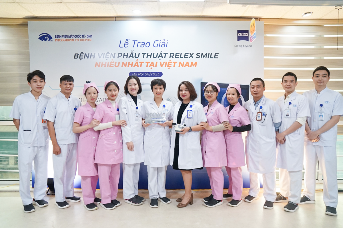 DND nhận giải 'Bệnh viện phẫu thuật ReLEx SMILE nhiều nhất tại Việt Nam' Ảnh 3