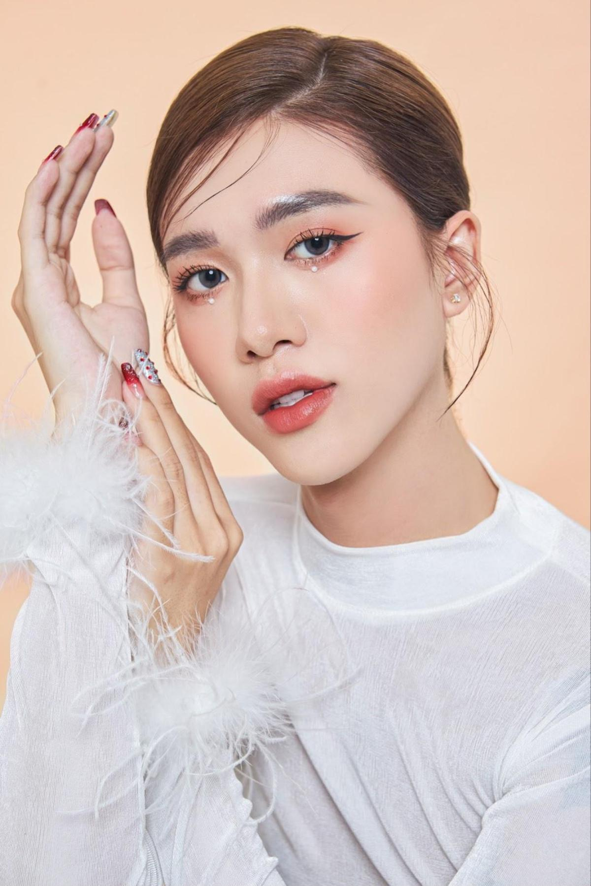 Yul Daily - Chủ nhân của những layout make-up cực độc làm mưa làm gió cộng đồng TikTok Ảnh 1