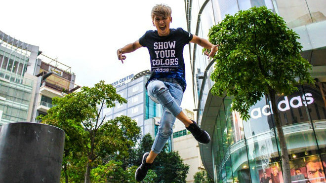 Dạo phố đầu đông với 3 phong cách phối đồ 'chất như quả đất' của sao Ảnh 2