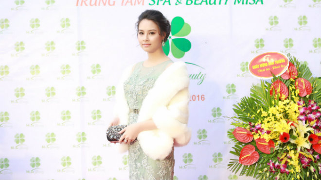 Hoa hậu biển 2016 Thùy Trang rạng rỡ “đọ sắc” cùng dàn sao nữ tại sự kiện Ảnh 2