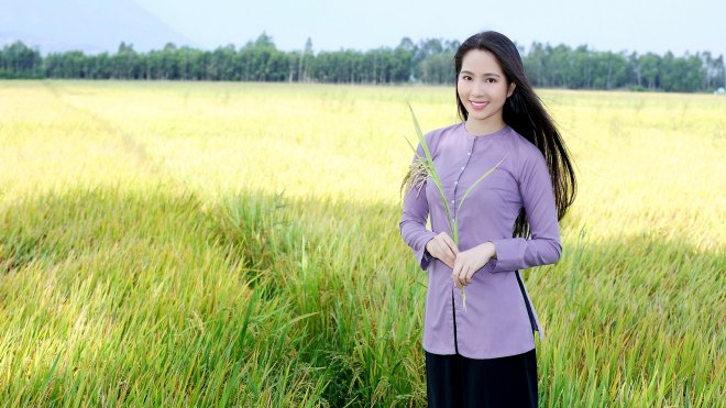Hoa hậu Dương Kim Ánh hóa thôn nữ đẹp mộc mạc chân quê Ảnh 2