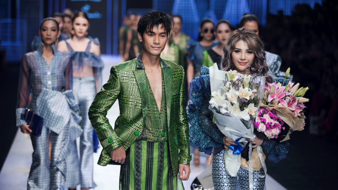 VIFW 2017 đêm thứ 3 - 'Hút hồn' khán giả với BST Orphic của NTK trẻ Claret Giang Lê Ảnh 2