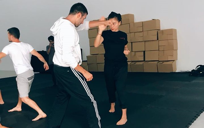 Đẳng cấp 'đả nữ' Ngô Thanh Vân qua từng khung hình quay chậm Ảnh 2