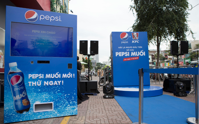 Thật bất ngờ: Pepsi muối ra mắt hoành tráng khiến người hâm mộ ví như 'Iphone' của làng nước giải khát Ảnh 2