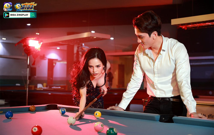 'Thánh nữ Mì Gõ' Phi Huyền Trang tái xuất cực quyến rũ bên bàn bida Ảnh 2