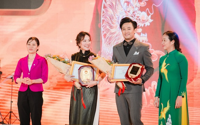 Quý Bình - Tình Quê Hương: Mang Tết ấm cho người khó khăn Ảnh 2