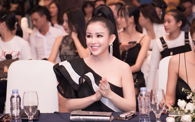 Janny Thủy Trần xuất hiện rạng rỡ tại sự kiện sau tin đồn bị ung thư phổi Ảnh 2