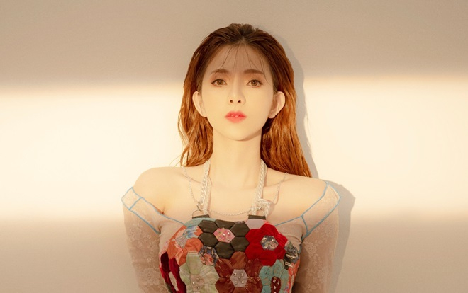 Tìm ra thông tin cô gái cực gợi cảm như bản sao HyunA Ảnh 2