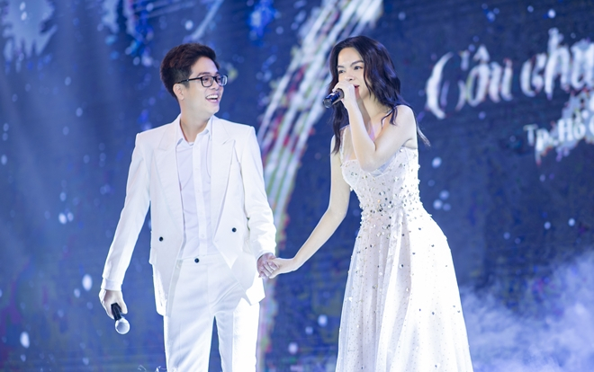 Bùi Anh Tuấn, Phạm Quỳnh Anh, Hồ Trung Dũng cháy hết mình trong đêm nhạc 'Câu Chuyện Rina' Ảnh 2