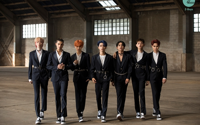 Sau 'cặp' MV debut triệu views, hai nhóm nhạc đa quốc tịch lại khiến fan Kpop quốc tế chao đảo với MV mới toanh Ảnh 2