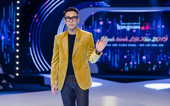 Hoàng Ku mang tới 7 bộ cánh 'chặt chém' trên ghế nóng show mới Ảnh 2