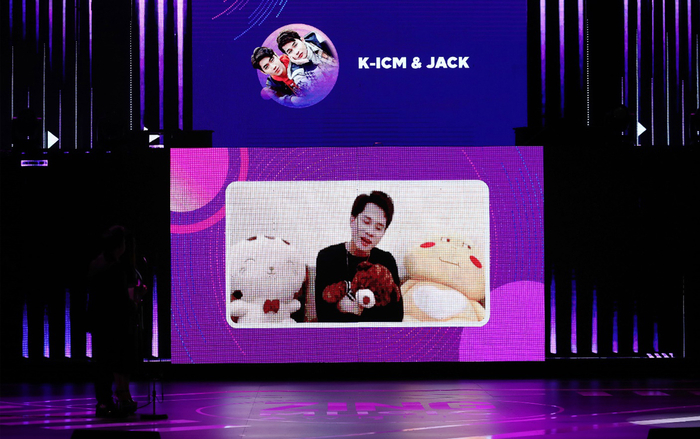 AMEE và ERIK đại thắng tại Zing Music Awards 2019, Jack lần đầu lộ diện khán giả trong lễ trao giải Ảnh 2