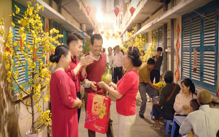 Thông điệp khác biệt trong MV Tết 'Trái Tim Về Nhà' của Đức Phúc Ảnh 2