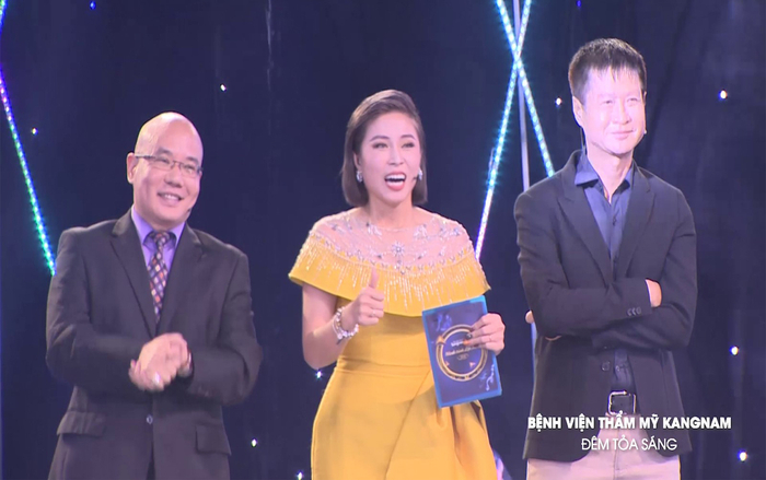 Lê Hoàng thừa nhận khi so kè nhan sắc: 'Tương lai của em rực rỡ hơn cả anh và Hoàng Ku cộng lại' Ảnh 2