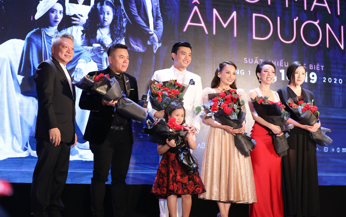 Dẫn đầu thị trường phim rạp cuối tuần, liệu có cơ hội nào cho Đôi mắt âm dương vào Tết 2020? Ảnh 2