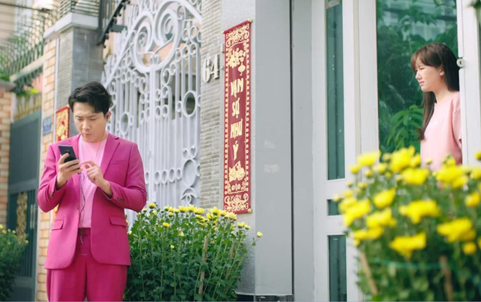 Trấn Thành 'lơ là' Hari Won trong dịp Tết? Ảnh 2