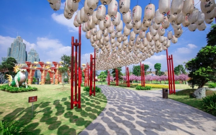 Những góc sống ảo chất ngất tại Công viên Nhật Bản đầu tiên tại Hà Nội Ảnh 2