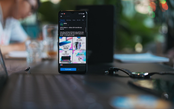 Smartphone đen chưa đủ, phải biến hóa thế này mới là chân ái cho 'team nghiện màu đen' Ảnh 2