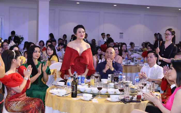 NSƯT Trần Ly Ly - Người dẫn đầu truyền cảm hứng mùa 3 HAPPY WOMEN Ảnh 2