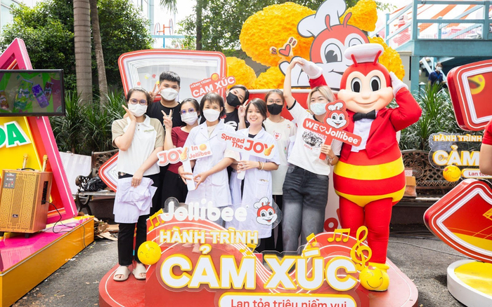 Hành Trình Cảm Xúc Jollibee: Lan tỏa niềm vui ẩm thực tới hơn 100.000 sinh viên Ảnh 2