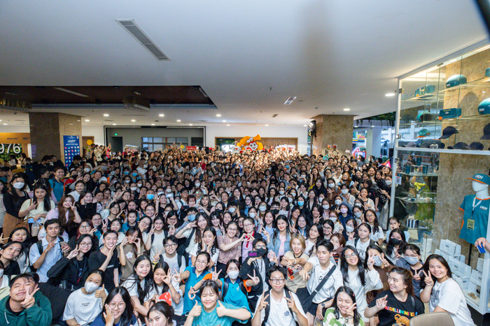 Hàng ngàn sinh viên tại 60 trường đại học, cao đẳng đã tham gia trực tiếp vào Hành Trình Cảm Xúc của Jollibee