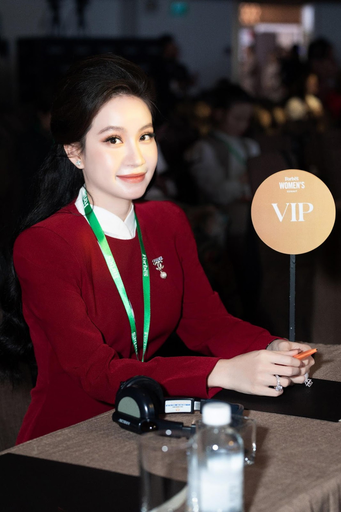 Huyền Cò luôn là nguồn cảm hứng cho thế hệ trẻ dám đương đầu với mọi thử thách, bản lĩnh 