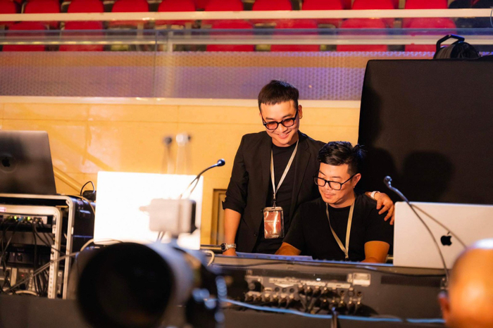 Các ngôi sao và startup đổ xô đi vào quán cà phê và phòng trà - 'Ông hoàng' trong ngành nói gì? Ảnh 1