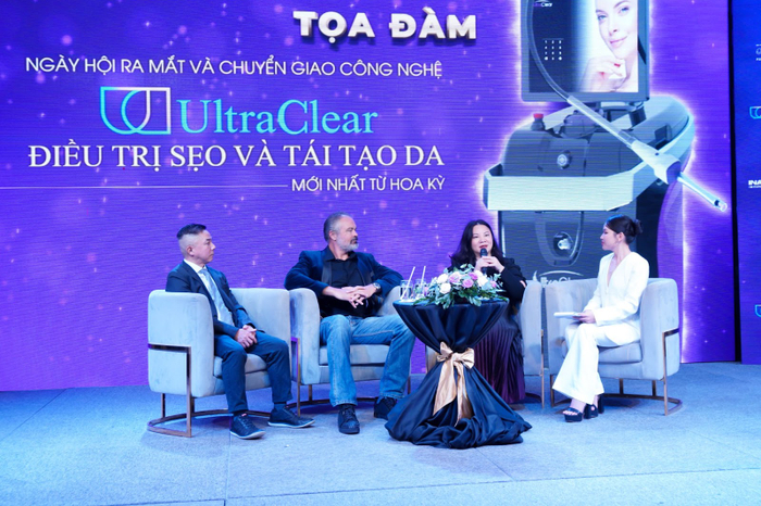 Tọa đàm bàn nhiều vấn đề liên quan làm đẹp, công nghệ cao.