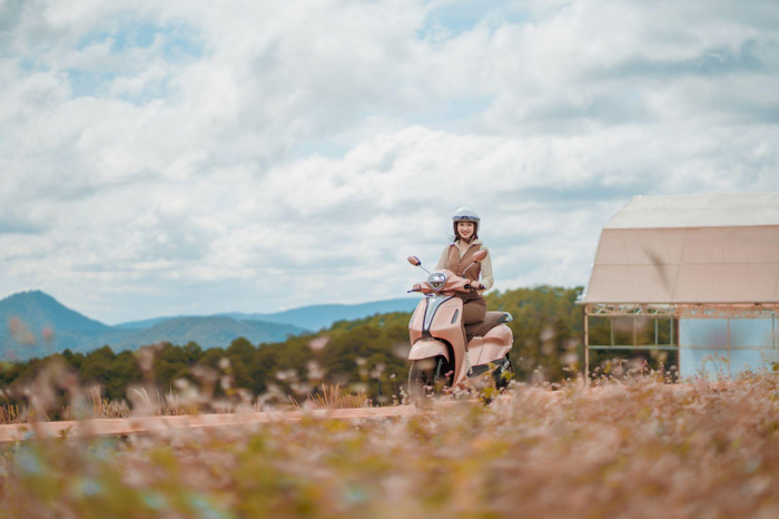 Ứng dụng Y-Connect giúp Phương Nhi kết nối điện thoại thông qua Bluetooth