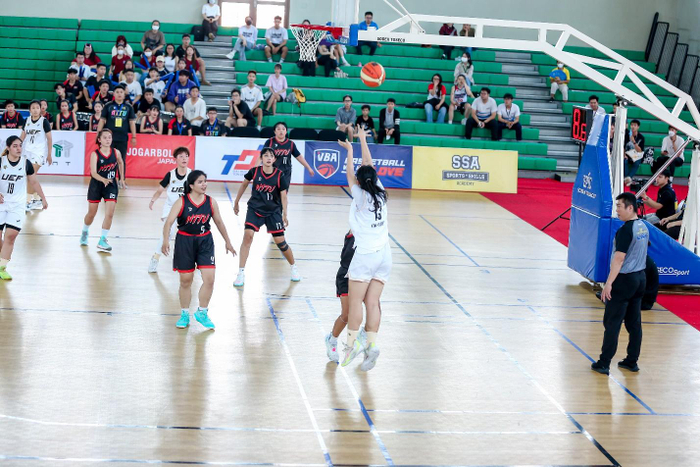 Đội tuyển UEF chứng tỏ sức mạnh qua từng trận đấu